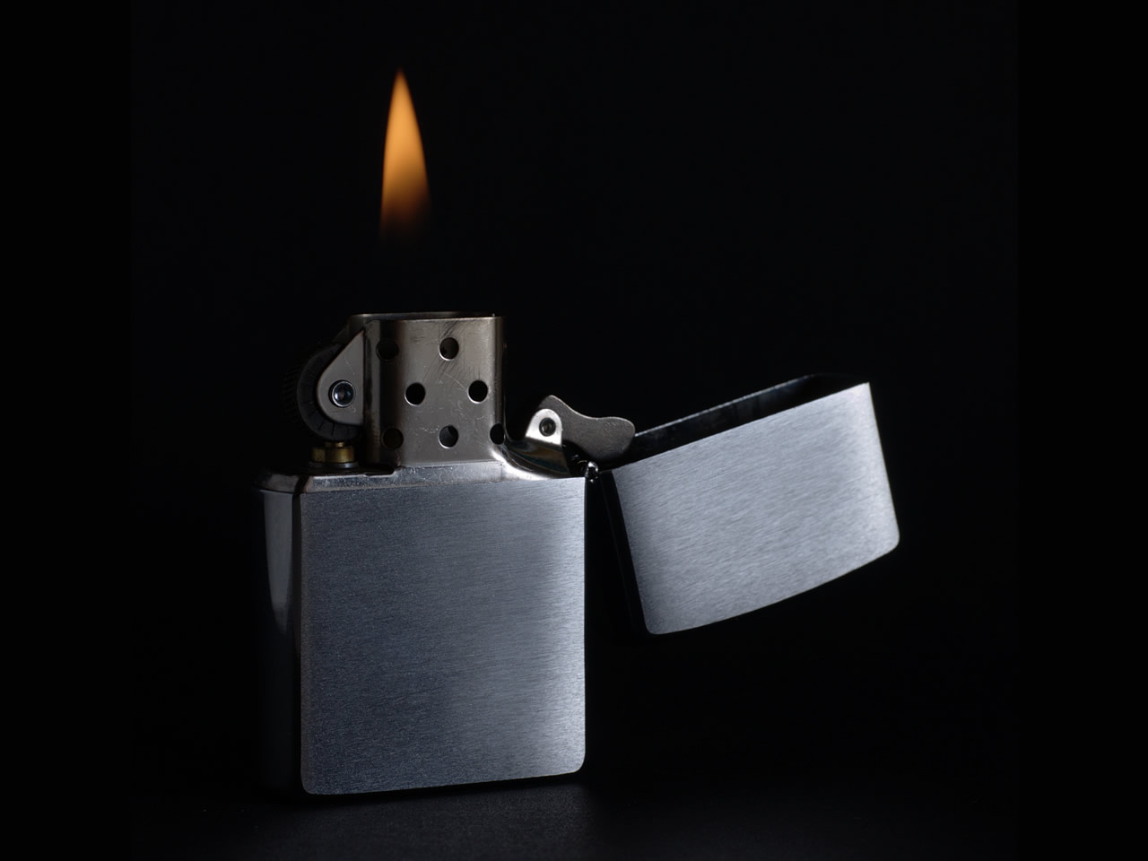 Dater un Briquet Tempête Zippo